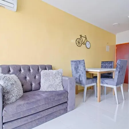 Apartamento Nuevo Con Vista Al Castillo San Felipe Apartment *